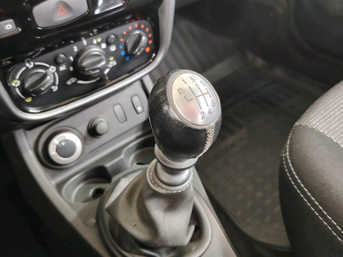 Renault Duster, 2013г, полный привод, механика