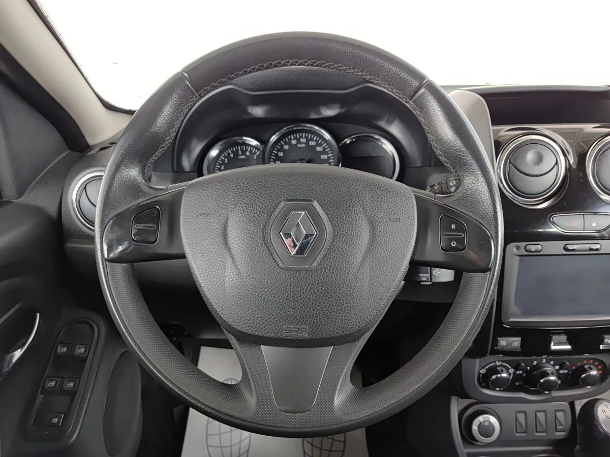 Renault Duster, 2015г, полный привод, механика
