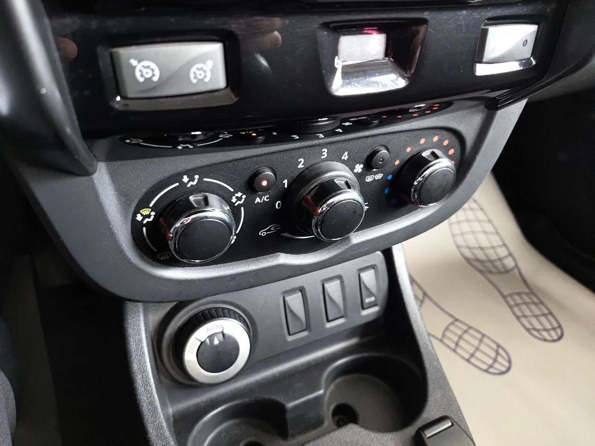 Renault Duster, 2015г, полный привод, механика