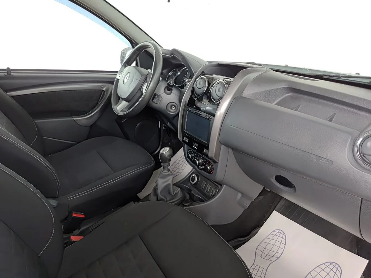 Renault Duster, 2015г, полный привод, механика
