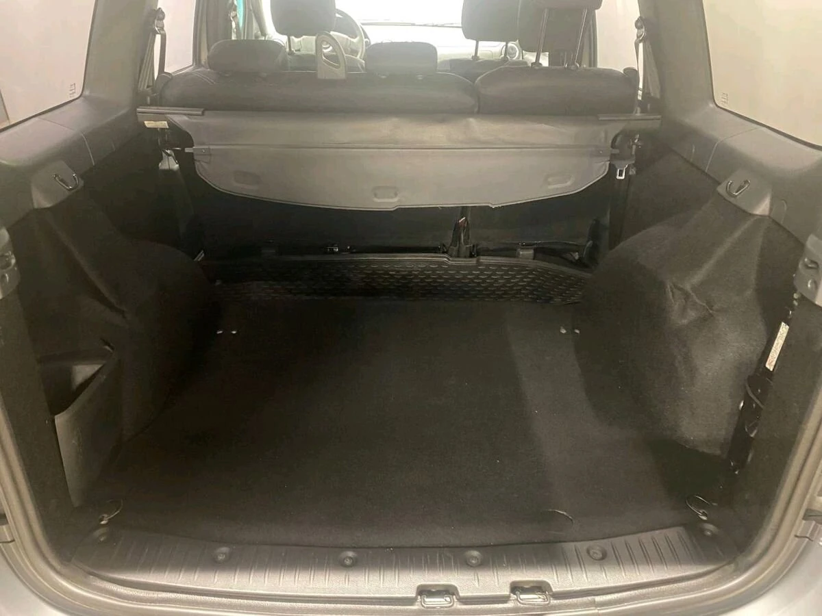 Lada (ВАЗ) Largus, 2019г, передний привод, механика