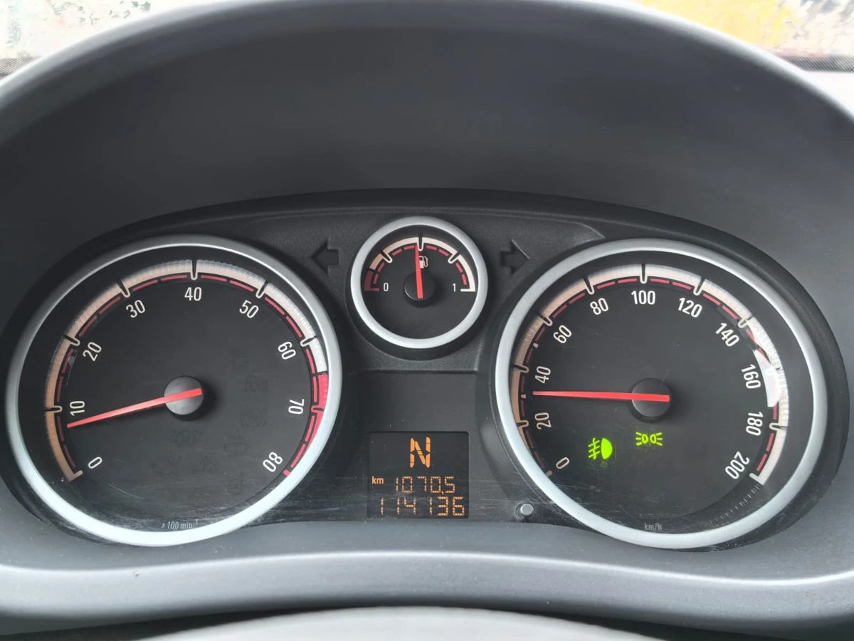 Opel Corsa, 2007г, передний привод, робот