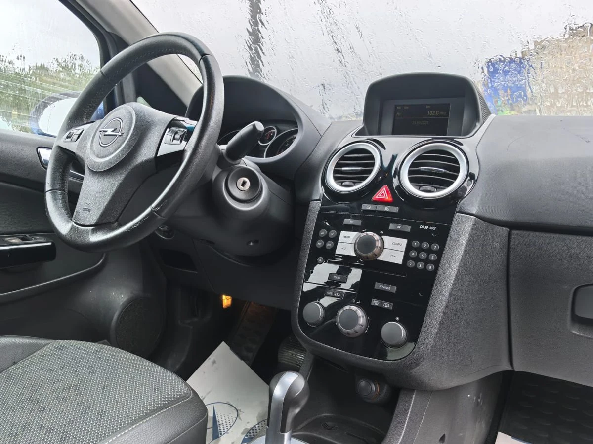 Opel Corsa, 2007г, передний привод, робот