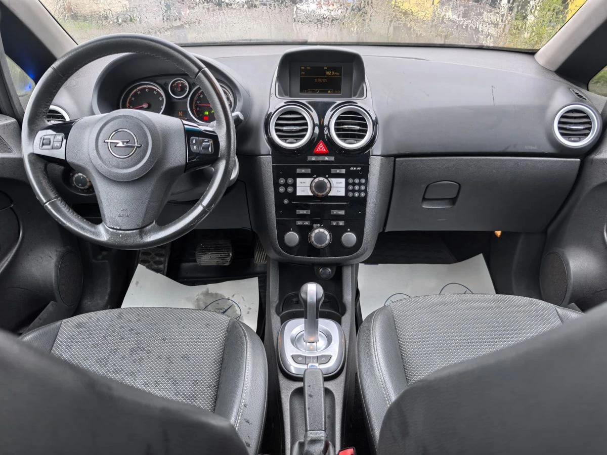 Opel Corsa, 2007г, передний привод, робот