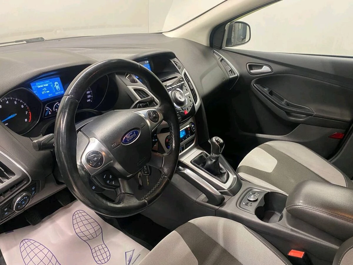 Ford Focus, 2012г, передний привод, механика
