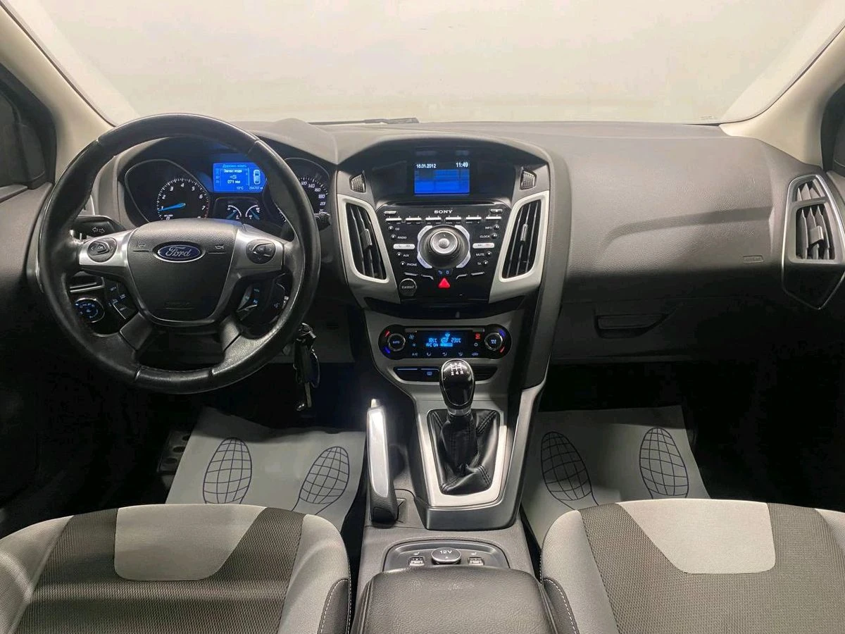 Ford Focus, 2012г, передний привод, механика