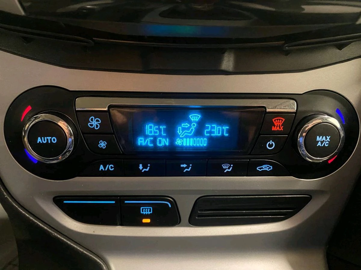 Ford Focus, 2012г, передний привод, механика