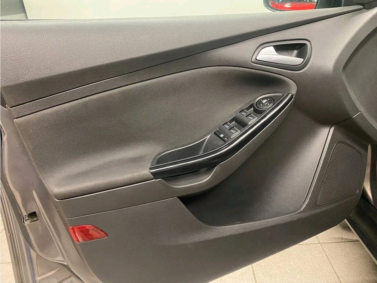 Ford Focus, 2012г, передний привод, механика