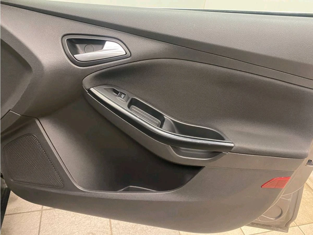 Ford Focus, 2012г, передний привод, механика