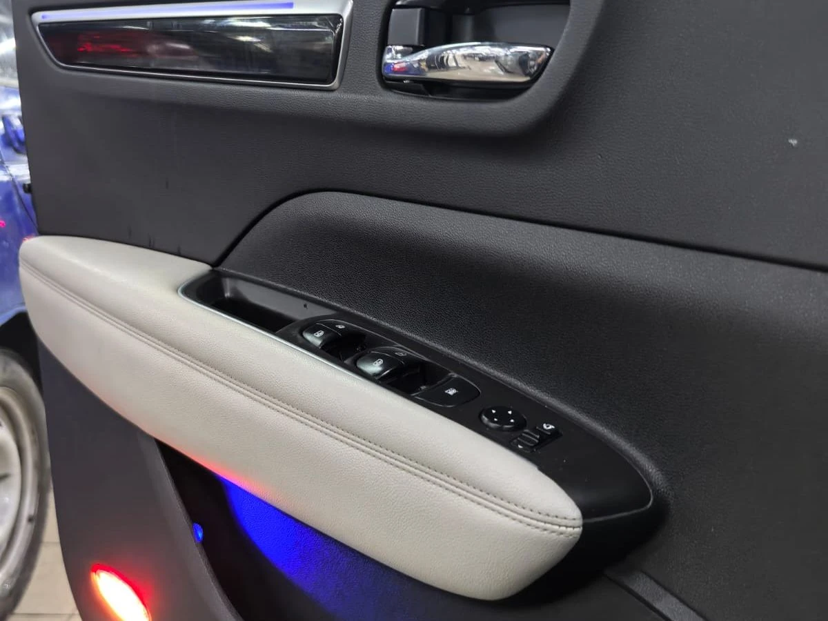 Renault Koleos, 2017г, полный привод, вариатор