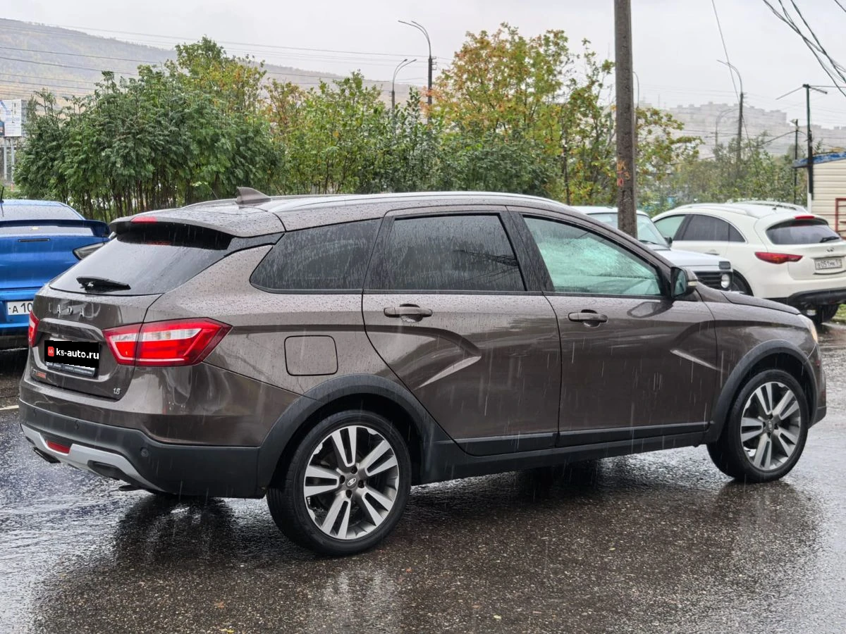 Lada (ВАЗ) Vesta, 2018г, передний привод, механика