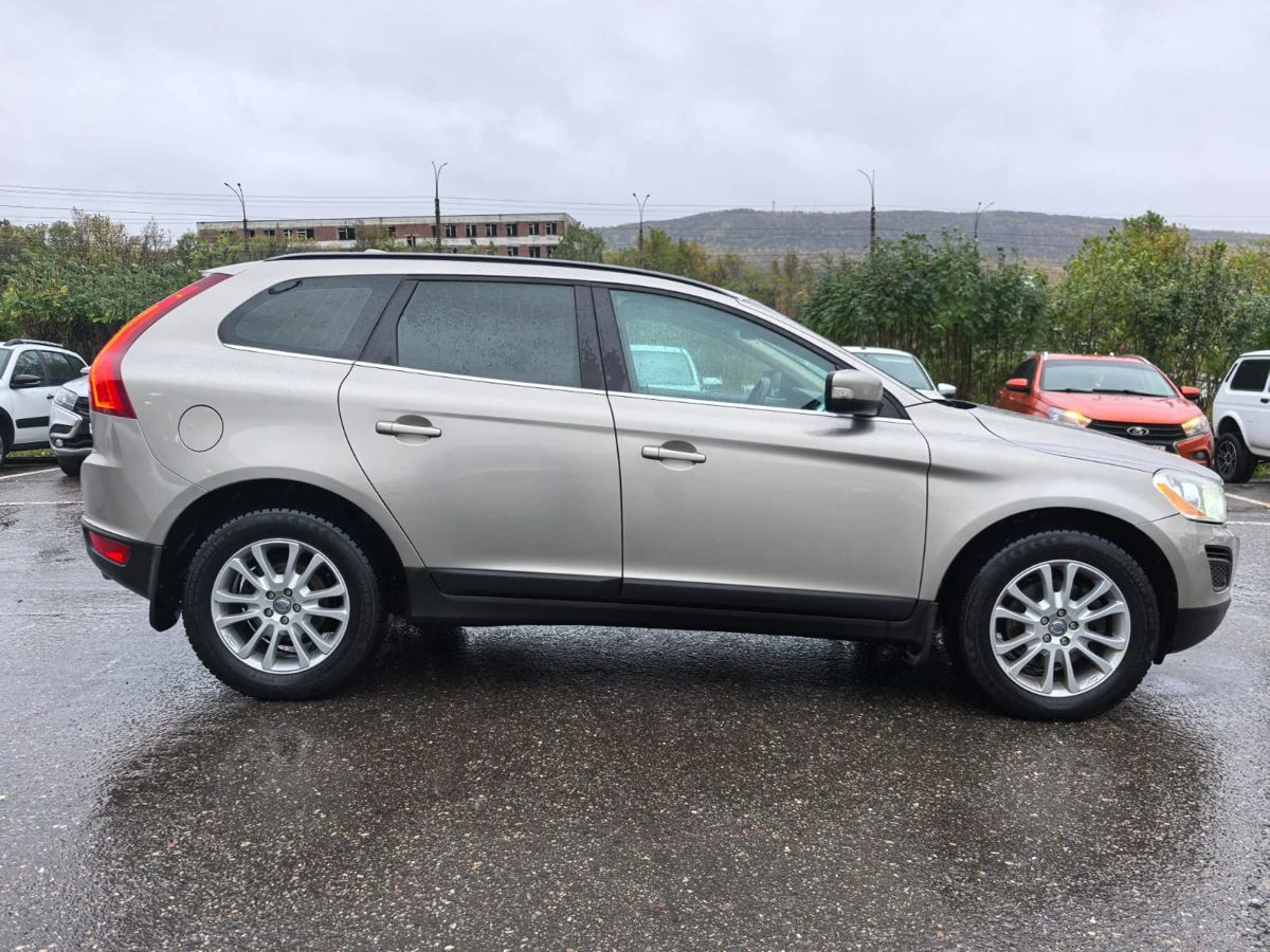 Volvo XC60, 2012г, полный привод, автомат