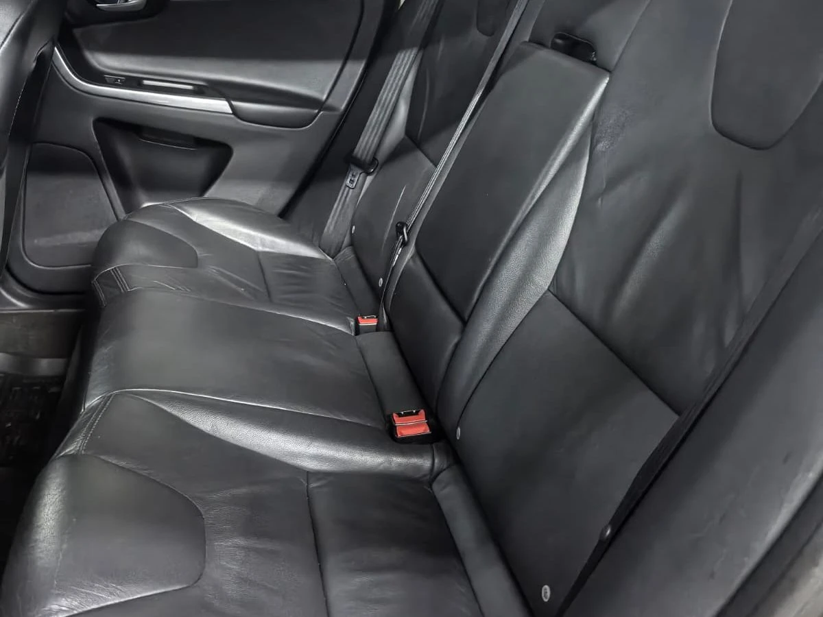 Volvo XC60, 2012г, полный привод, автомат