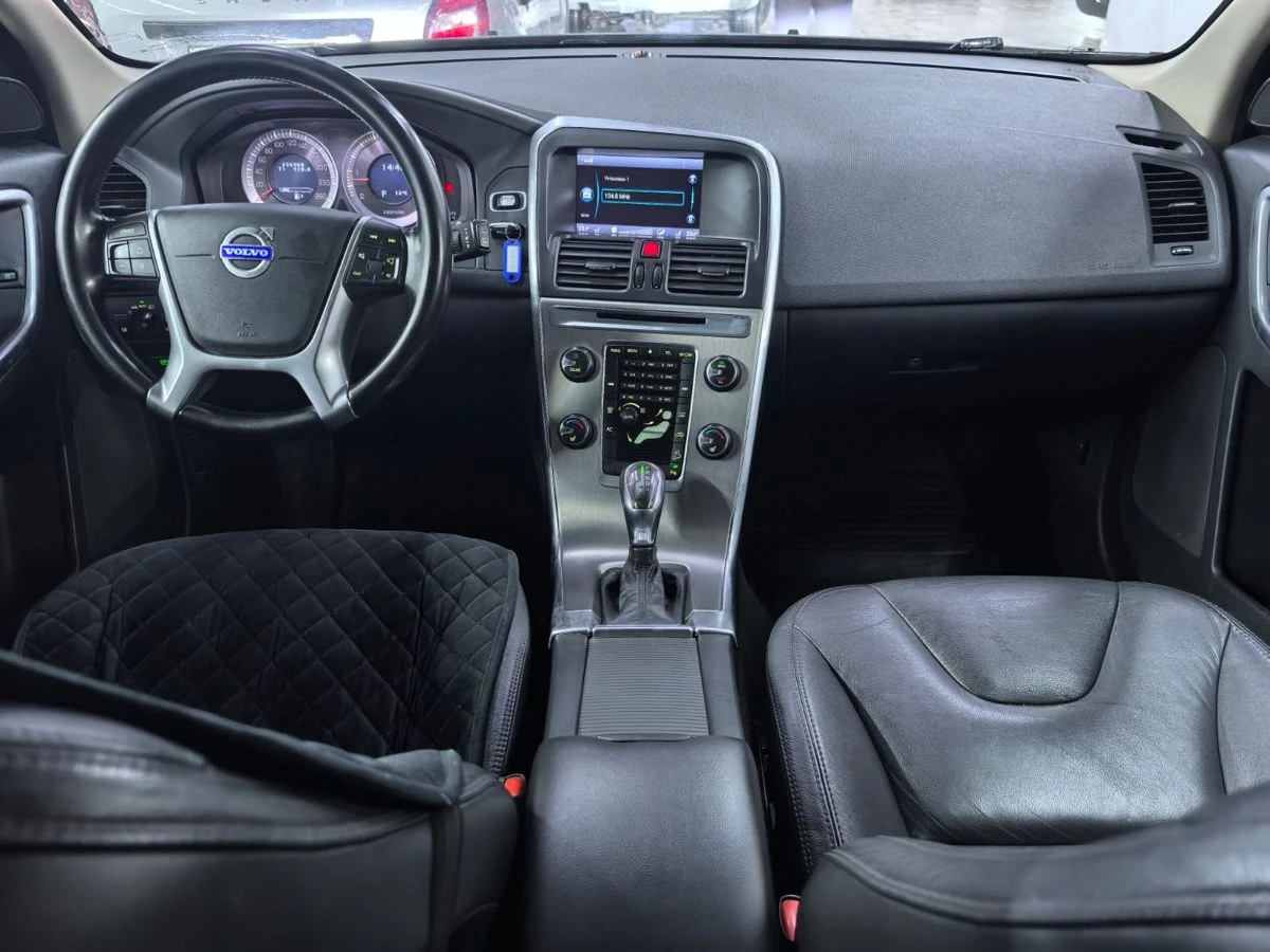 Volvo XC60, 2012г, полный привод, автомат