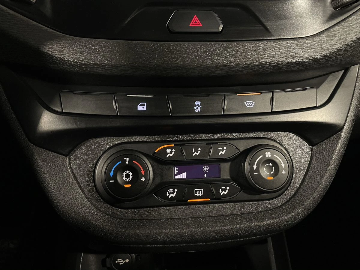 Lada (ВАЗ) Vesta, 2019г, передний привод, механика