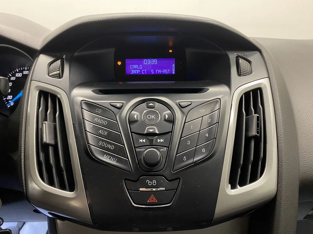 Ford Focus, 2012г, передний привод, механика