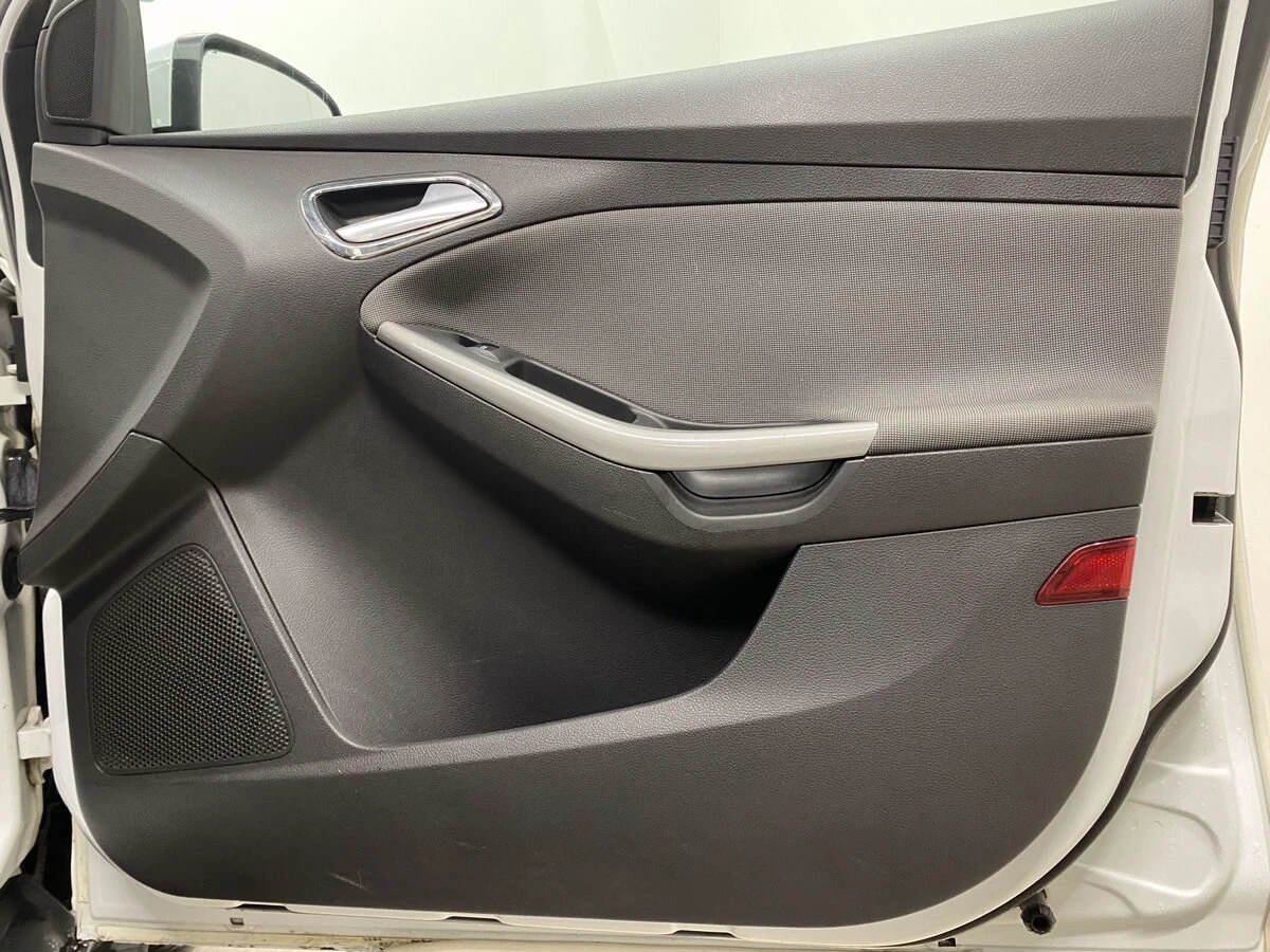 Ford Focus, 2012г, передний привод, механика