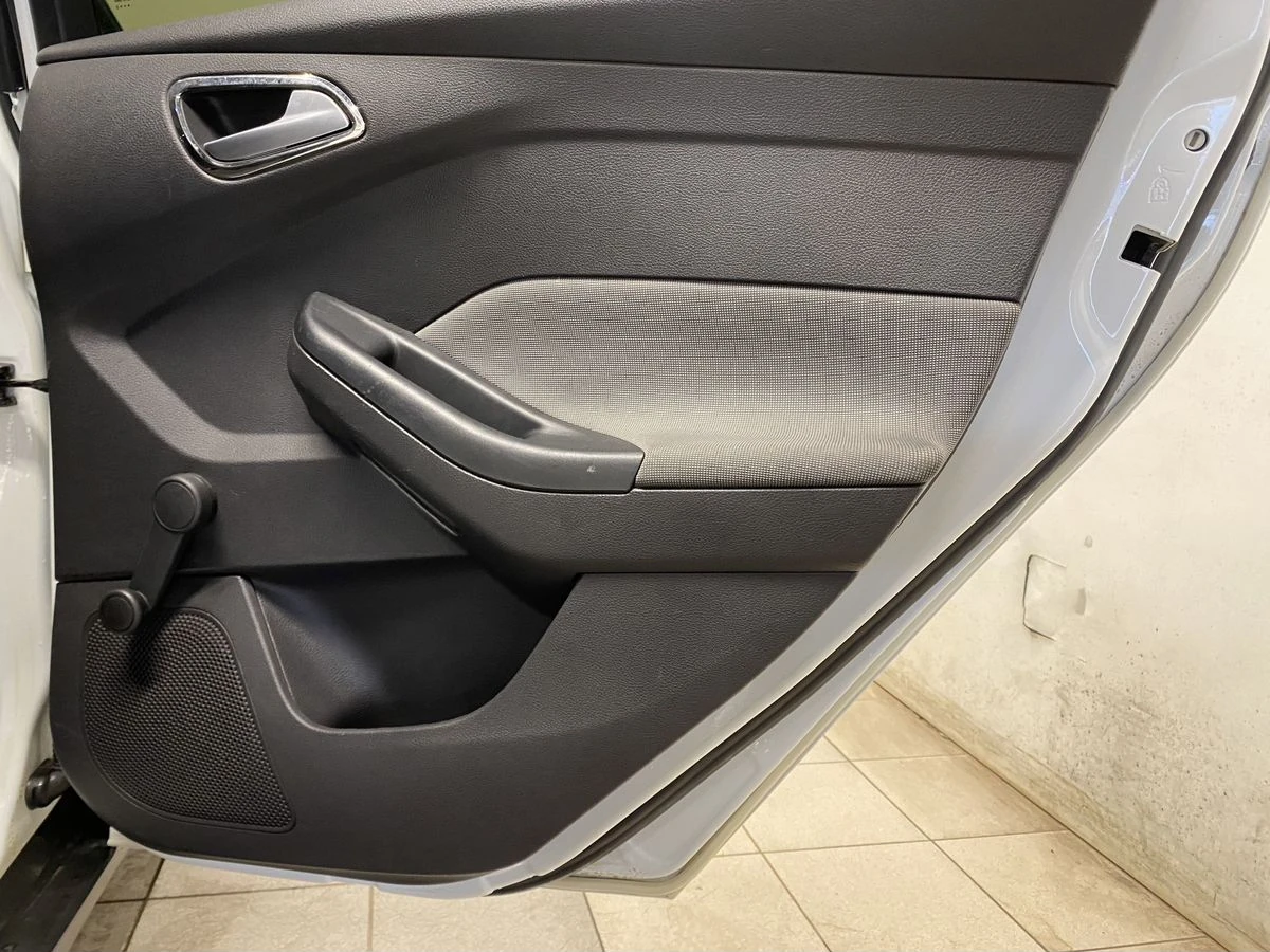 Ford Focus, 2012г, передний привод, механика