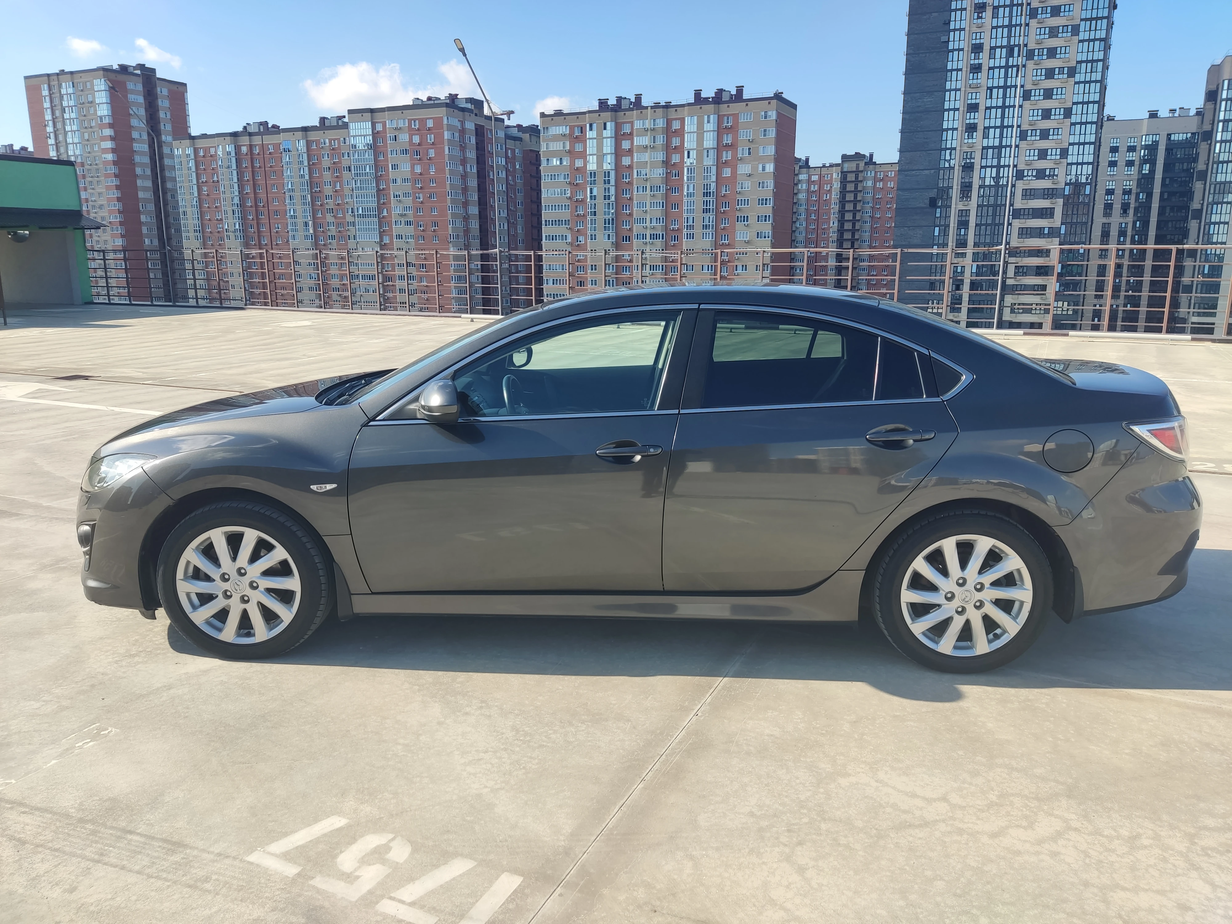 Mazda 6, 2010г, передний привод, механика