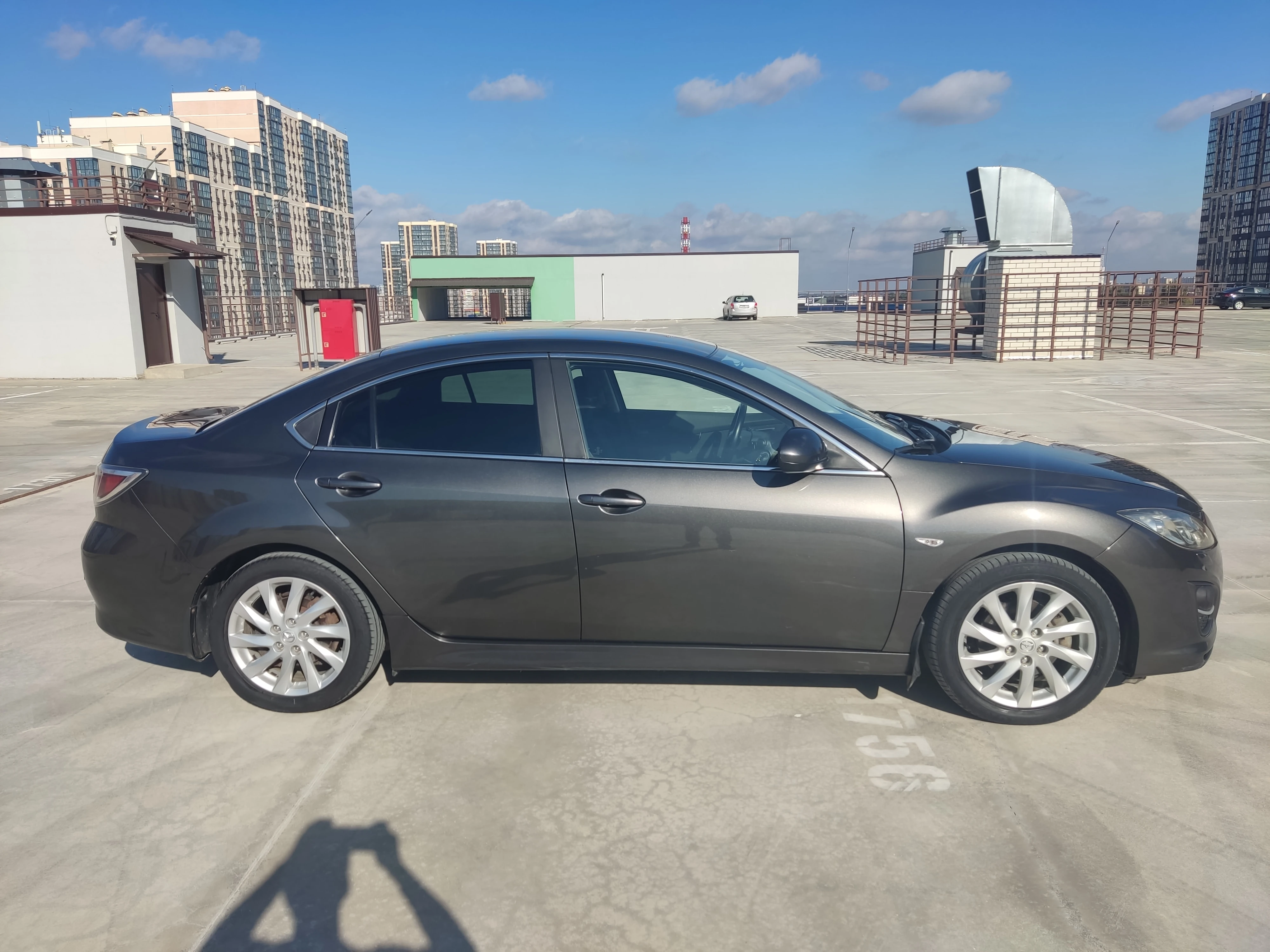 Mazda 6, 2010г, передний привод, механика