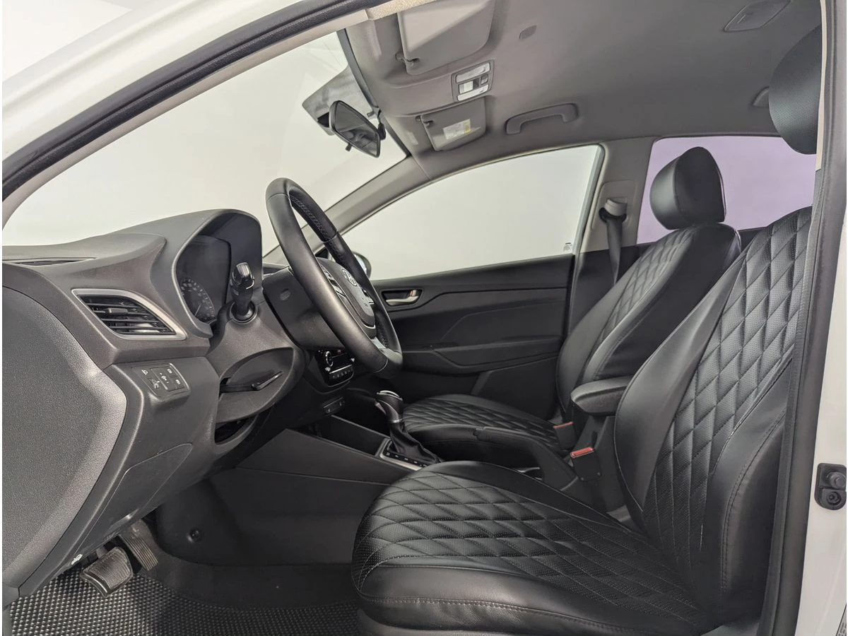 Hyundai Solaris, 2017г, передний привод, автомат