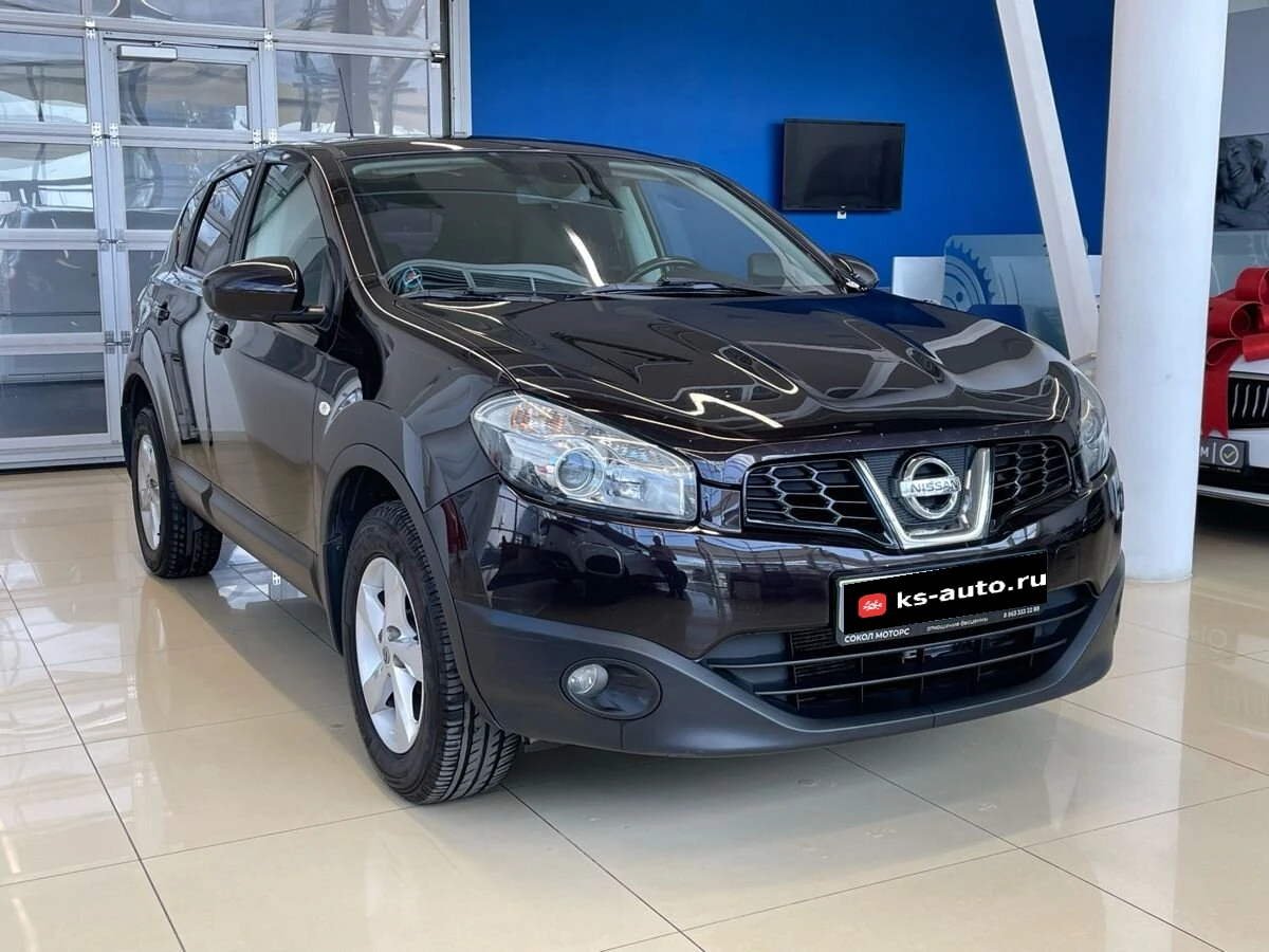 Nissan Qashqai, 2013г, передний привод, вариатор