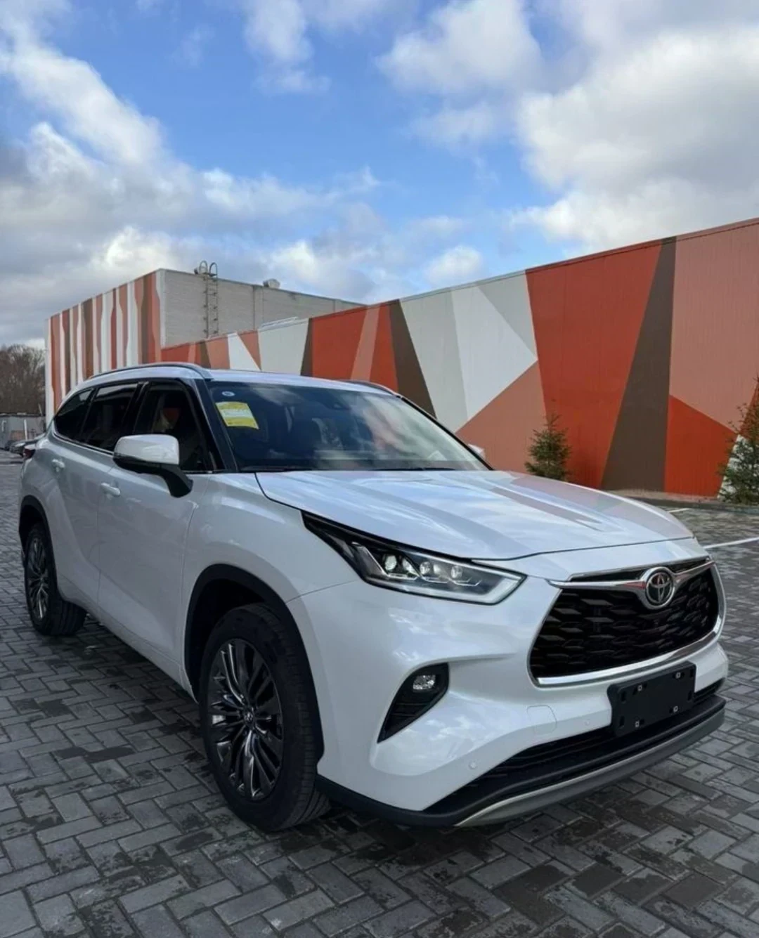 Toyota Highlander, 2025г., полный привод, автомат