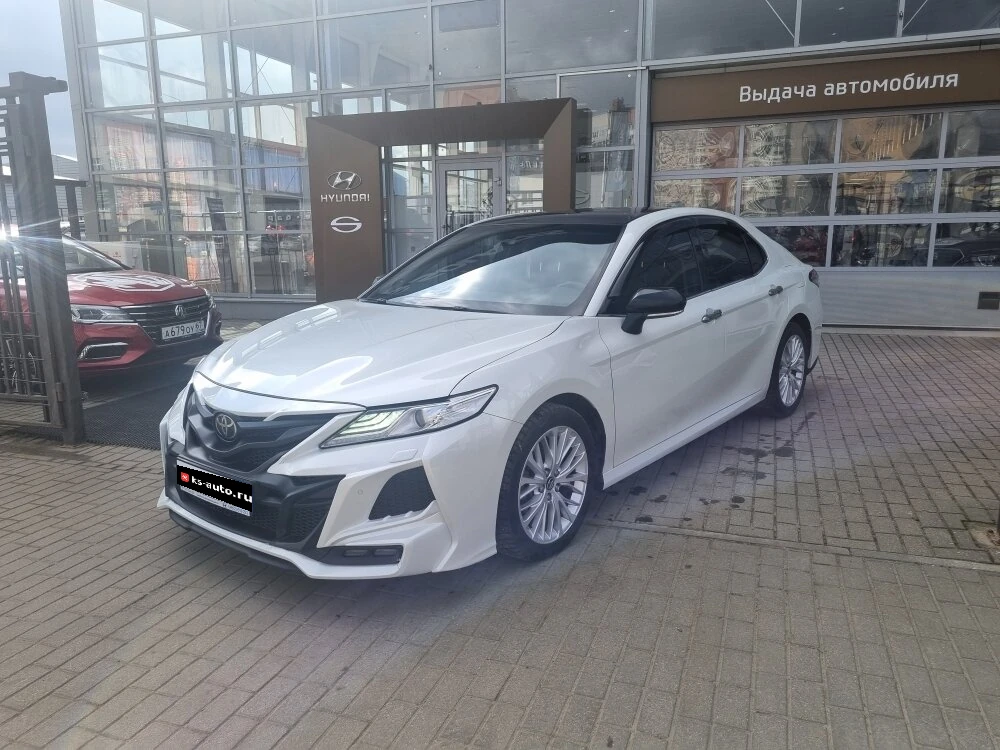 Toyota Camry, 2019г, передний привод, автомат