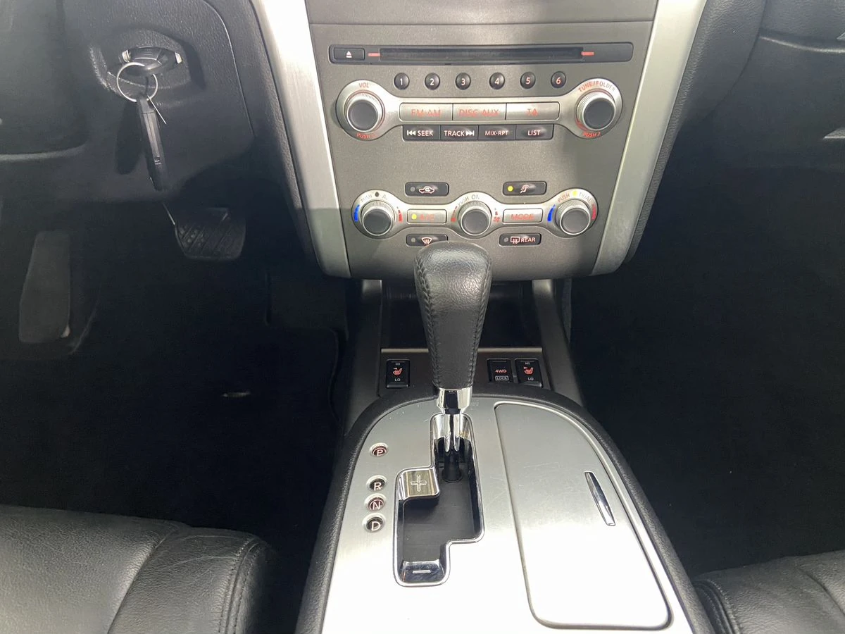 Nissan Murano, 2015г., полный привод, вариатор