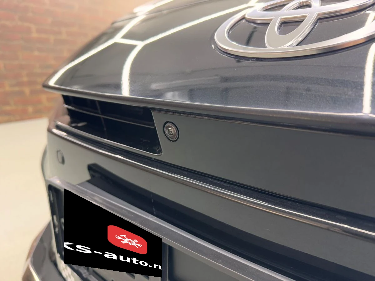 Toyota Camry, 2025г., передний привод, вариатор