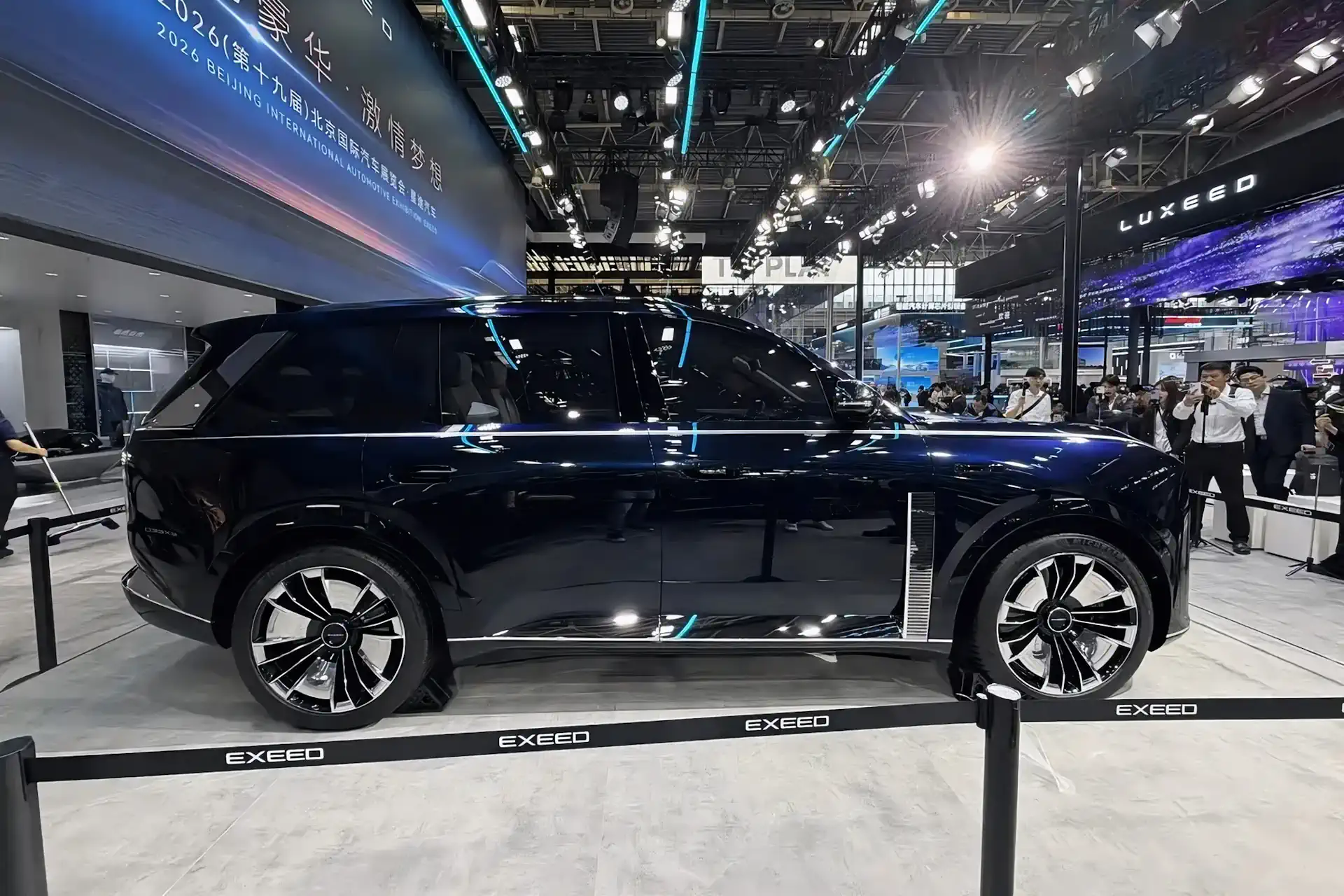 На Пекинском автосалоне Auto China 2026 бренд EXEED представил две новые флагманские модели