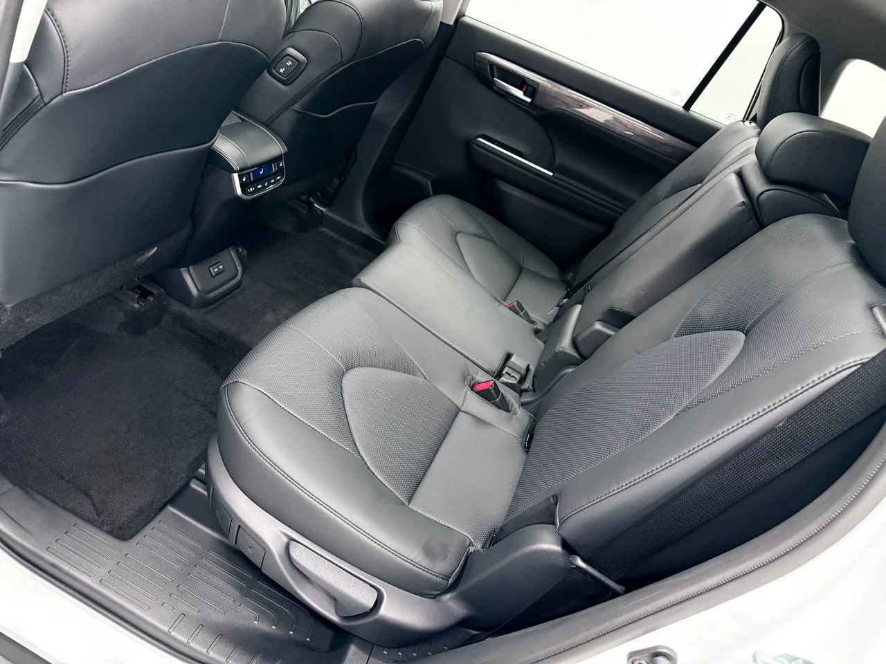 Toyota Highlander, 2026г., полный привод, автомат