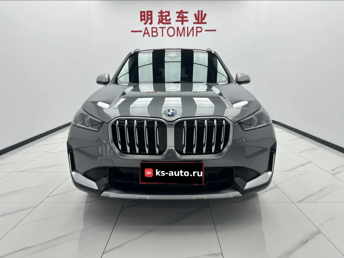 BMW X1, 2023г, передний привод, робот