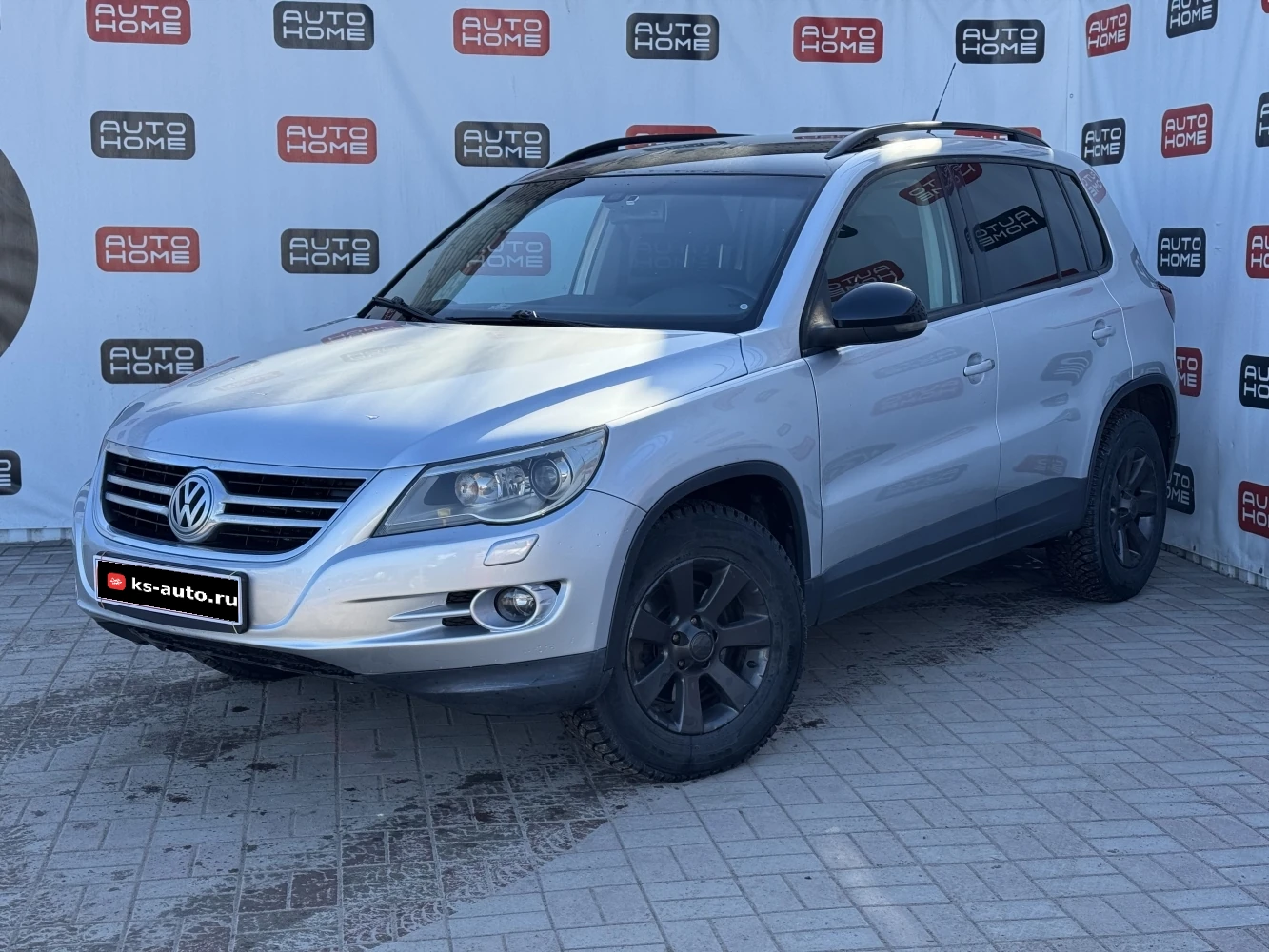 Volkswagen Tiguan, 2009г, передний привод, автомат