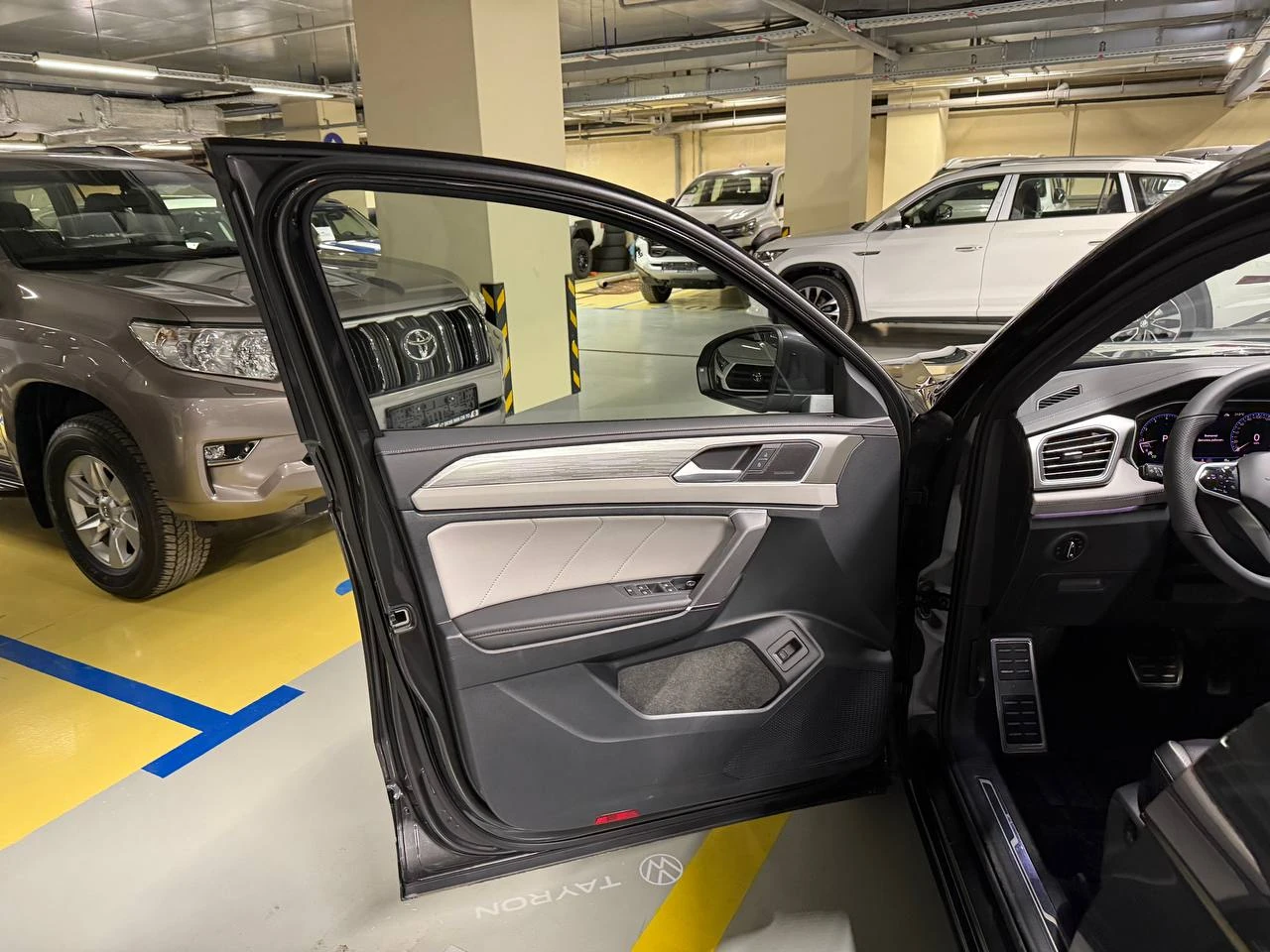 Volkswagen Tayron, 2024г, полный привод, робот