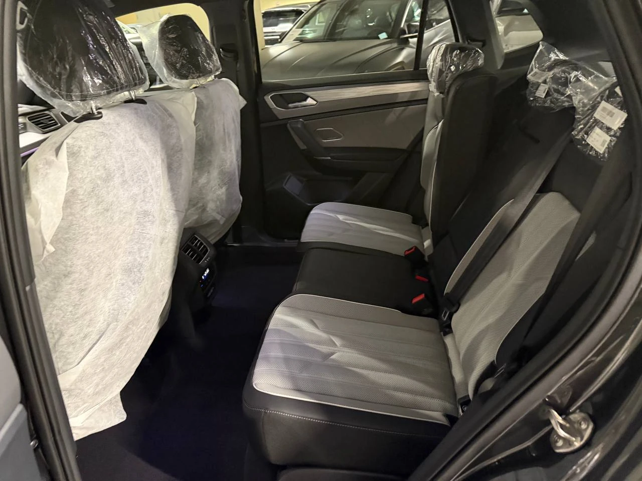 Volkswagen Tayron, 2024г, полный привод, робот