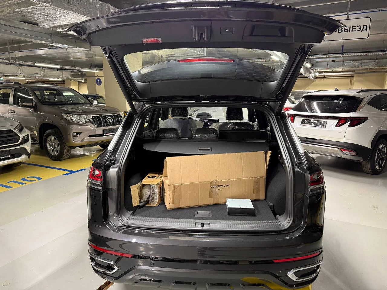 Volkswagen Tayron, 2024г, полный привод, робот