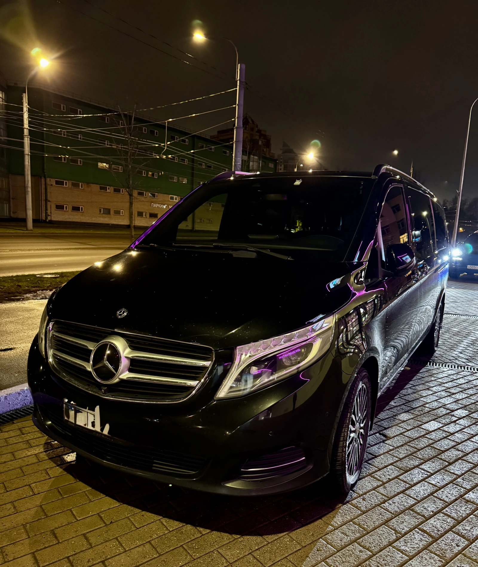 Mercedes-Benz V-Класс, 2018г, полный привод, автомат