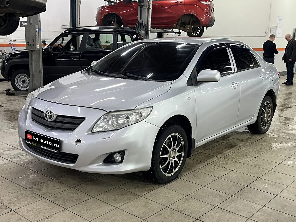 Toyota Corolla, 2008г, передний привод, робот