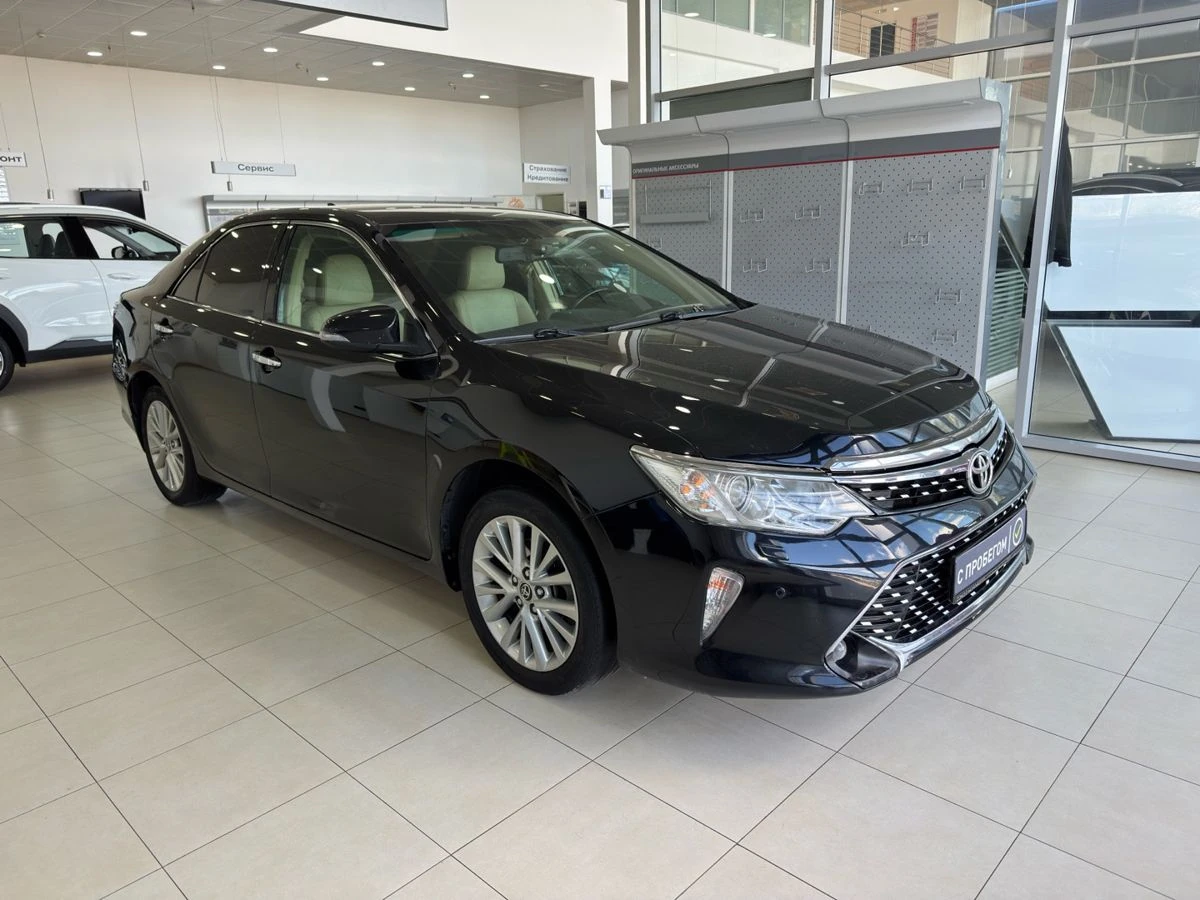 Toyota Camry, 2016г, передний привод, автомат