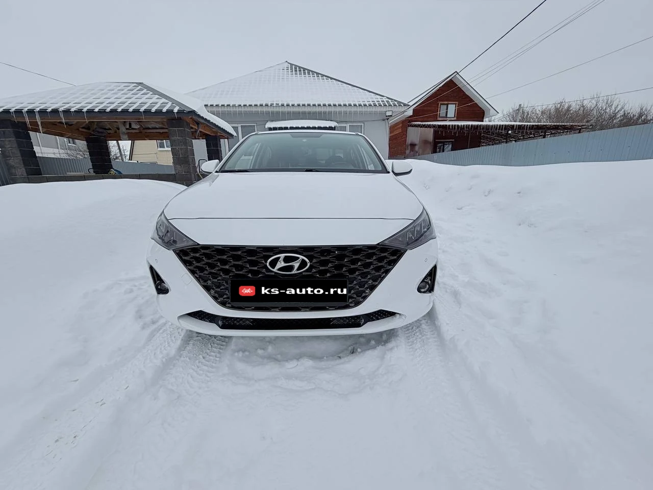 Hyundai Solaris, 2021г, передний привод, автомат