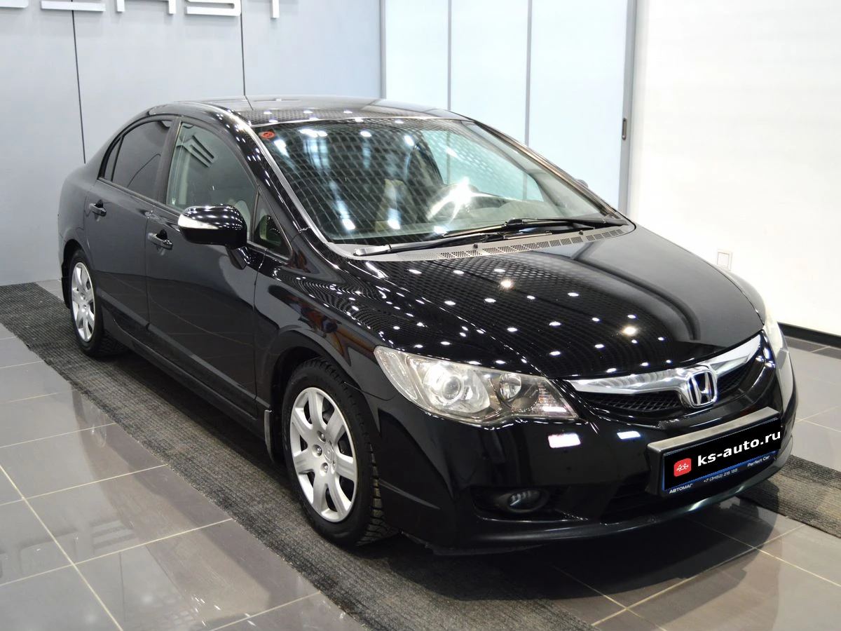 Honda Civic, 2011г, передний привод, автомат
