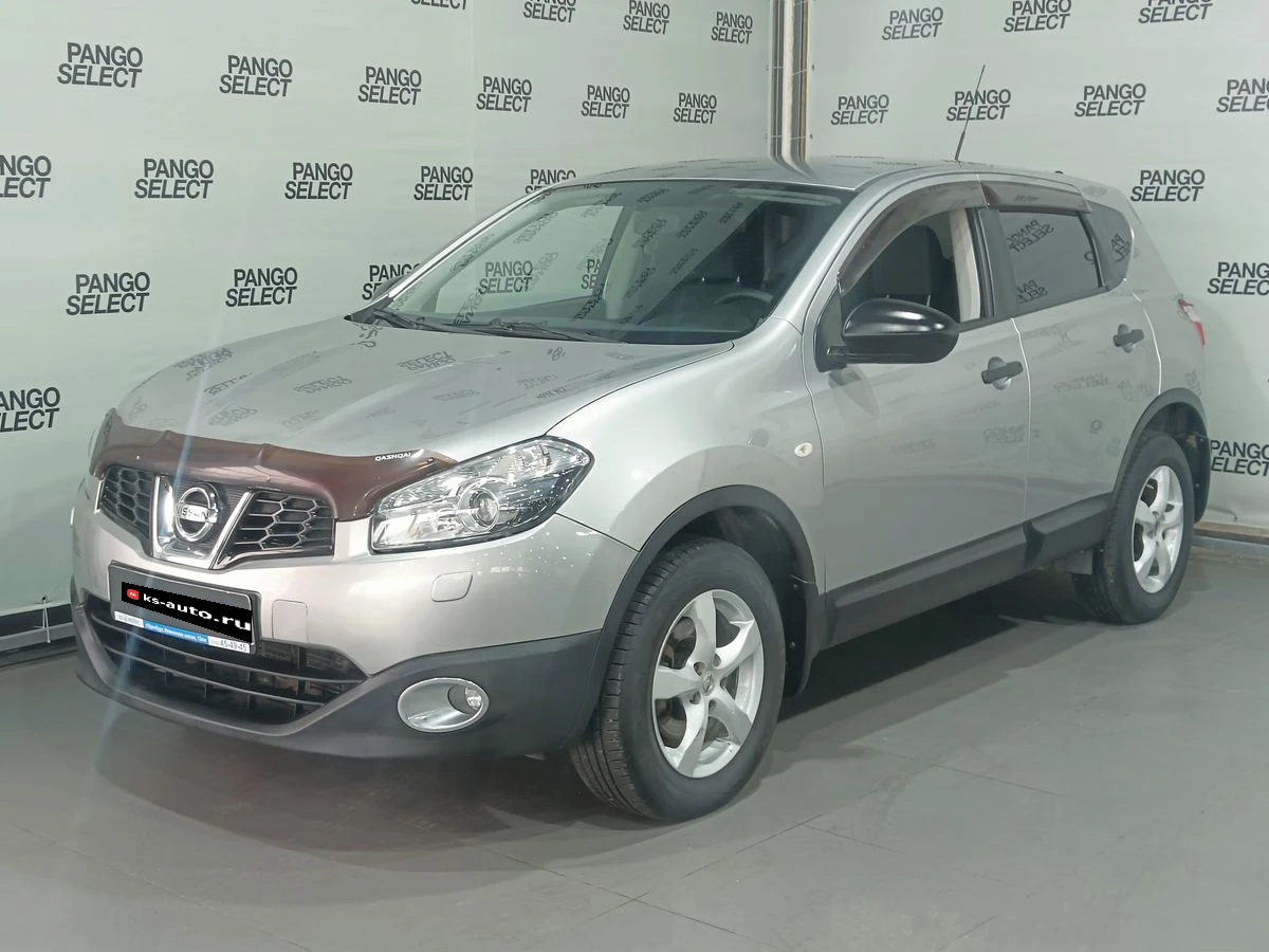 Nissan Qashqai, 2013г, передний привод, автомат