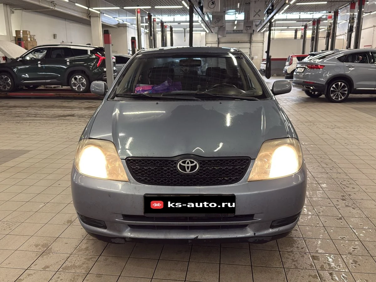 Toyota Corolla, 2003г, передний привод, механика