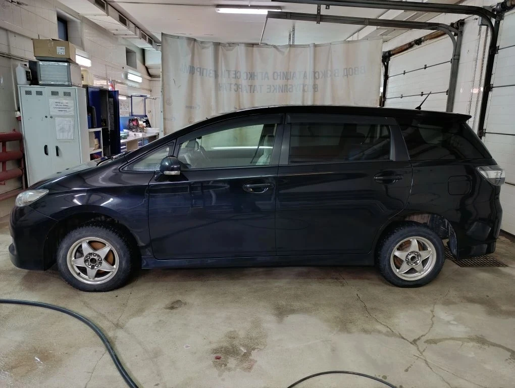 Toyota Wish, 2016г, полный привод, вариатор