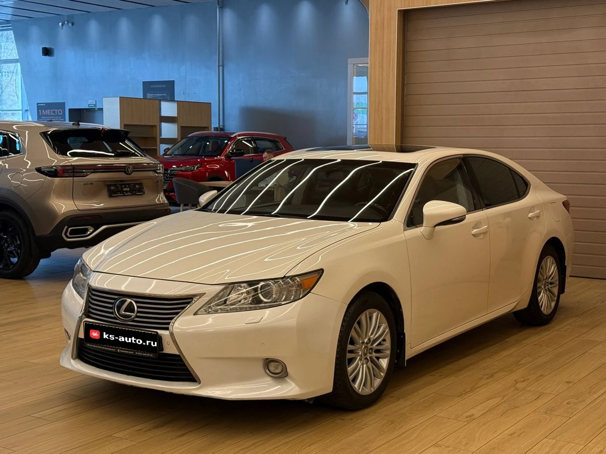 Lexus ES, 2014г, передний привод, автомат