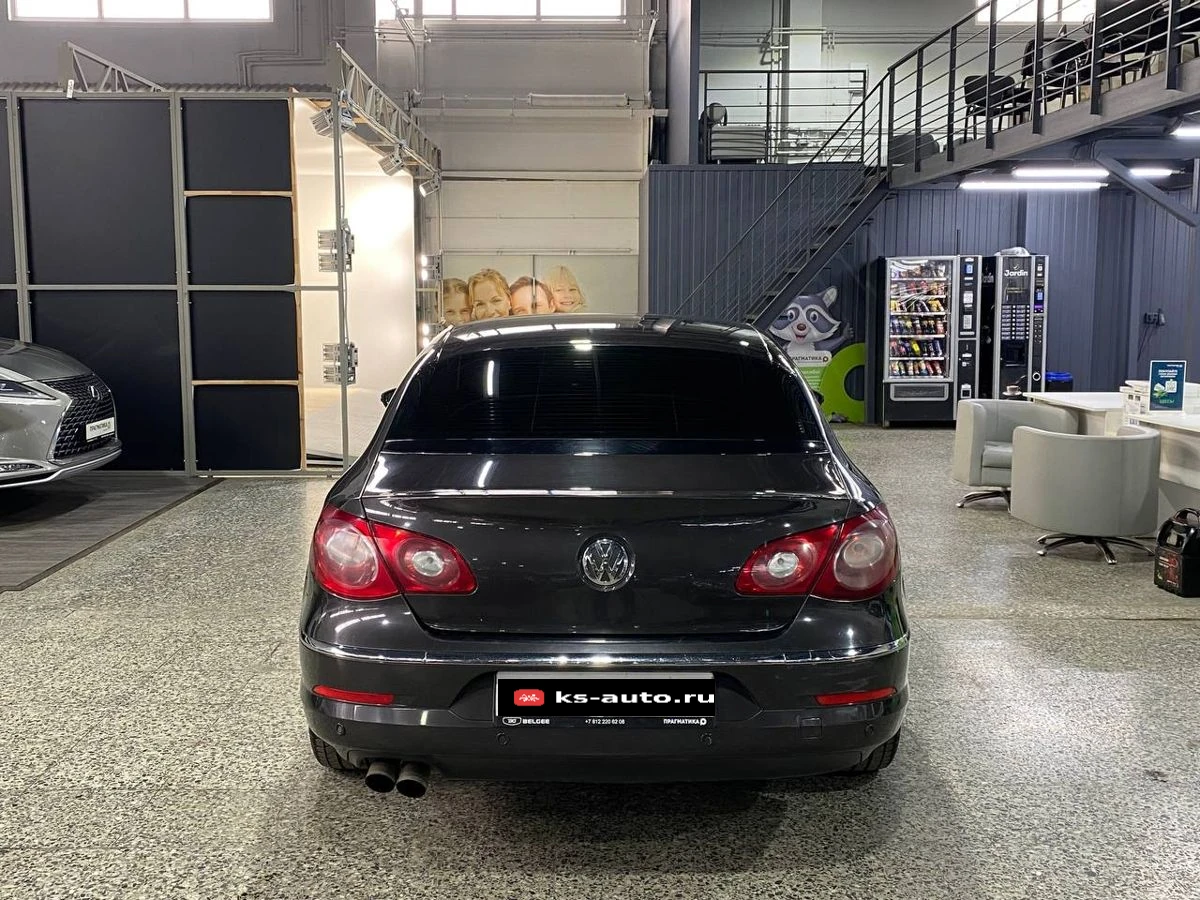 Volkswagen Passat CC, 2011г., передний привод, робот
