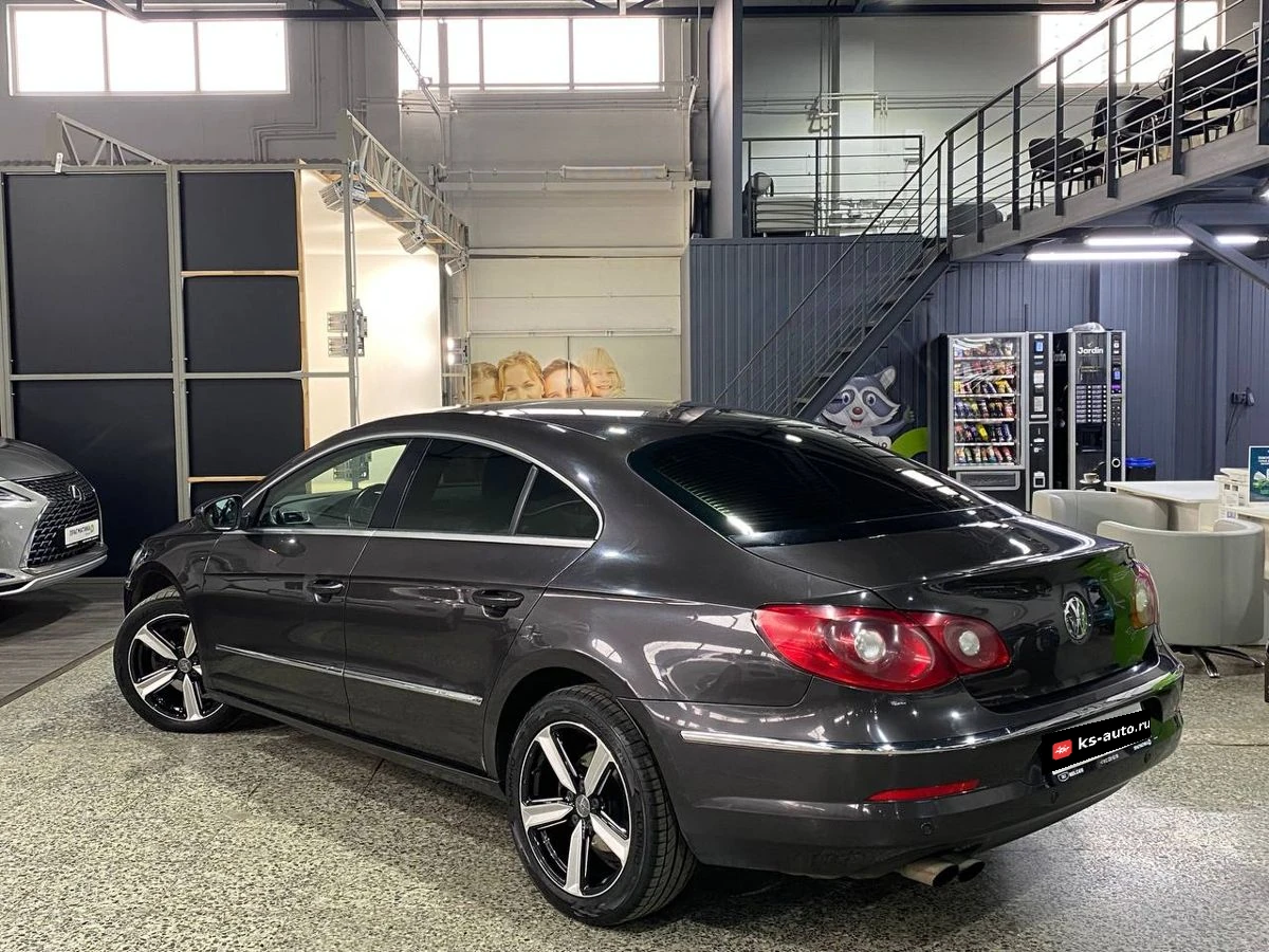 Volkswagen Passat CC, 2011г., передний привод, робот