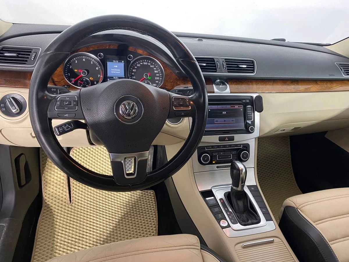 Volkswagen Passat CC, 2011г., передний привод, робот