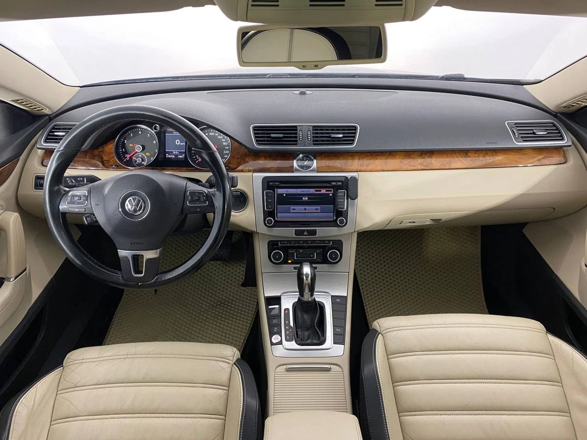 Volkswagen Passat CC, 2011г., передний привод, робот